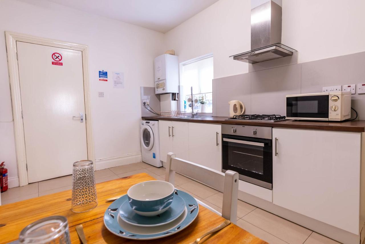 090 Beautiful 1 Bedroom Flat Near Luton Town And Station Dış mekan fotoğraf